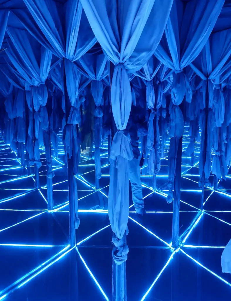 Mirror Maze
